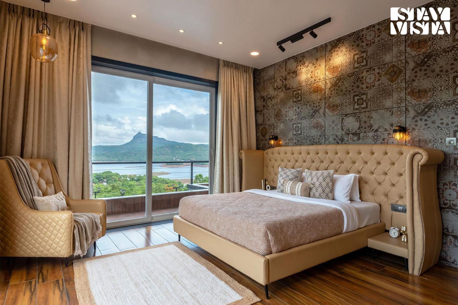 Stayvista At La Nirvana With Pool, Music Speaker & Indoor-Outdoor Game Lonavala Exterior photo