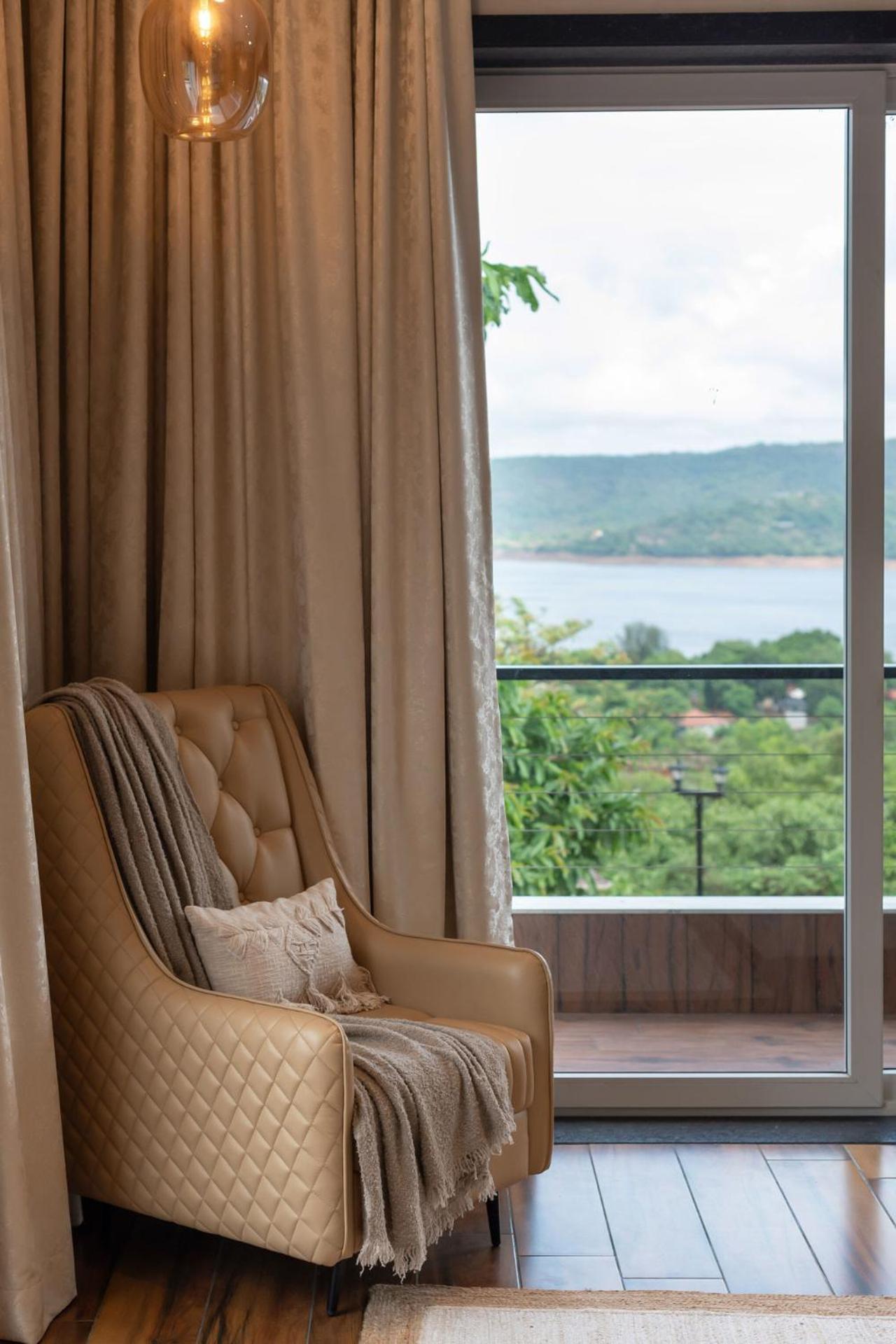 Stayvista At La Nirvana With Pool, Music Speaker & Indoor-Outdoor Game Lonavala Exterior photo