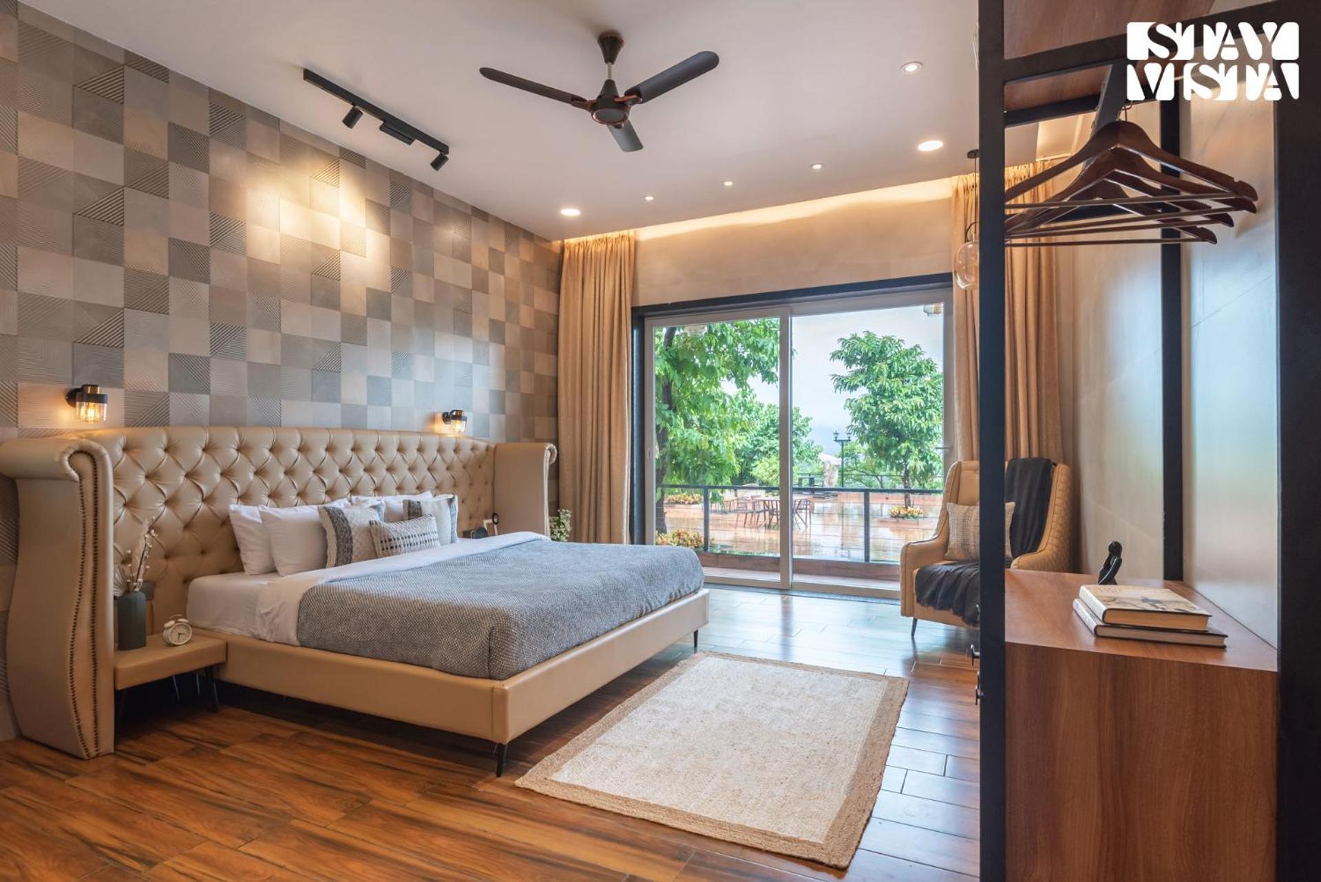 Stayvista At La Nirvana With Pool, Music Speaker & Indoor-Outdoor Game Lonavala Exterior photo